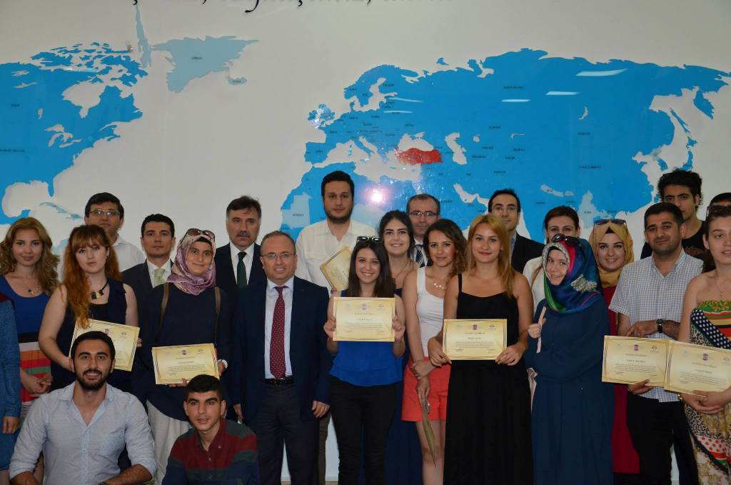 SDE Akademi İzmir Programını Tamamlayanlara Sertifikaları Dağıtıldı.