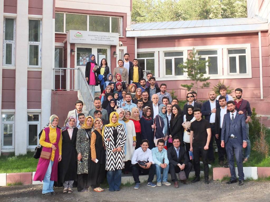 SDE Akademi Erzurum Programını Tamamlayanlara Sertifikaları Dağıtıldı.