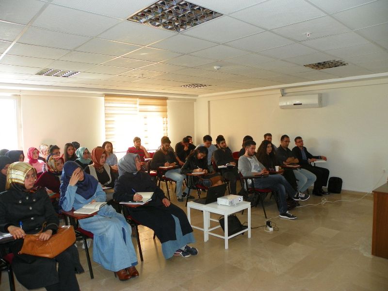 “İslam Medeniyetinde Mekân Tasavvuru” başlıklı ders gerçekleştirildi.