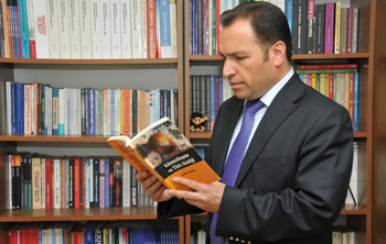 Prof. Dr. Mehmet Karakaş ile Türkiye’de Eğitim Sorunlarına Dair Soruları Yanıtladı.