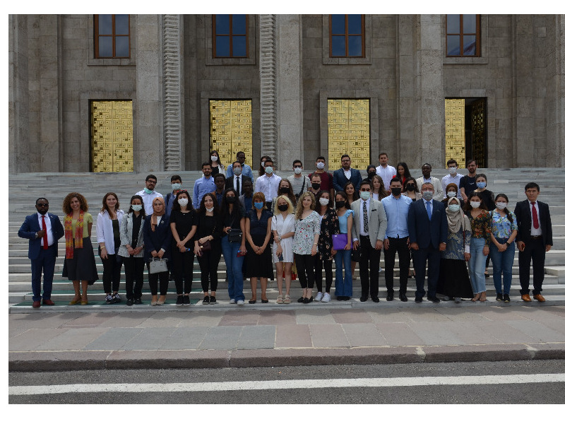 ’Uluslararası Diplomasi Okulu’ Öğrencileri TBMM’yi Ziyaret Etti